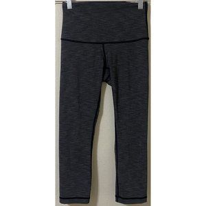 Lululemon Women’s Size 2 Heathered Gray Capri Yoga Leggings 22.5" x 22"